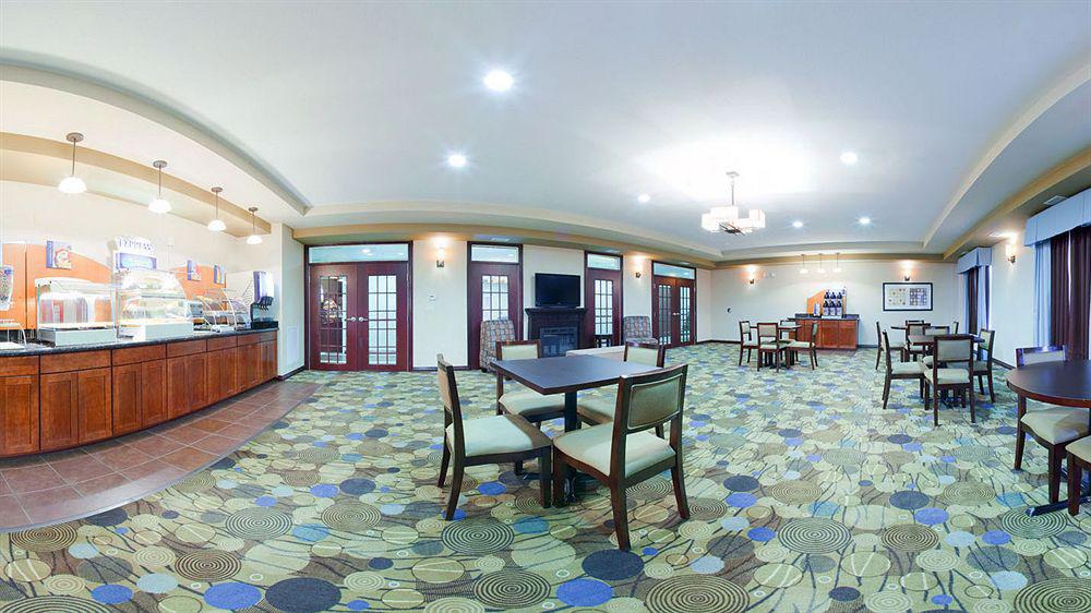 Pike Inn Le Roy - Bloomington Southeast Area מראה חיצוני תמונה